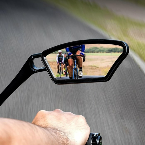 Zrcátko na motorku a kolo rotující o 360° — Optimální ochrana a viditelnost 