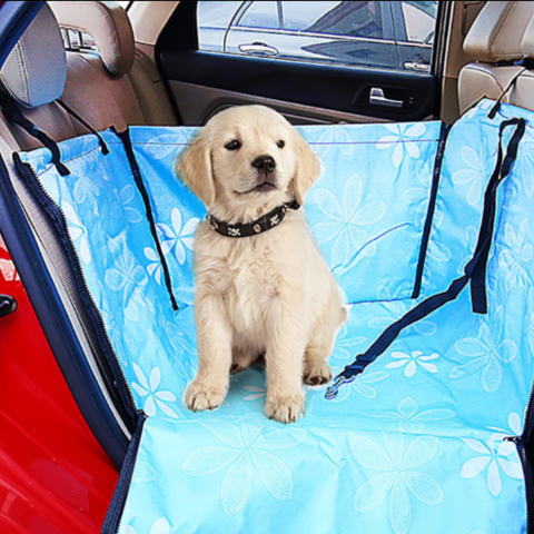 犬用車のシートカバー - 移動中の保護と快適さ 
